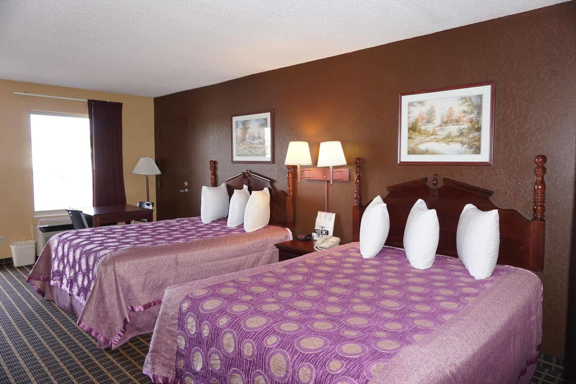Selmer Star Plus Inn & Suites المظهر الخارجي الصورة