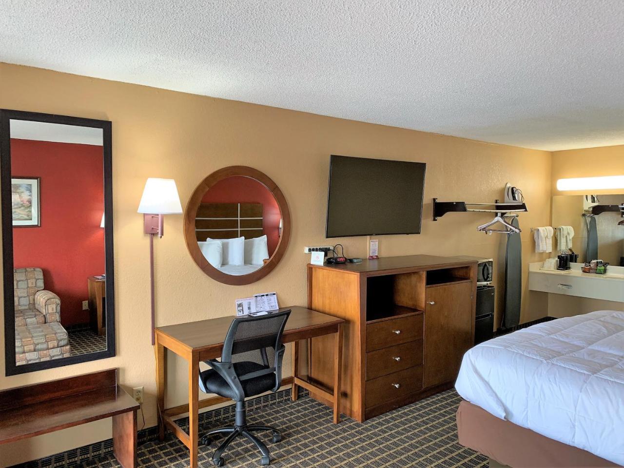 Selmer Star Plus Inn & Suites المظهر الخارجي الصورة