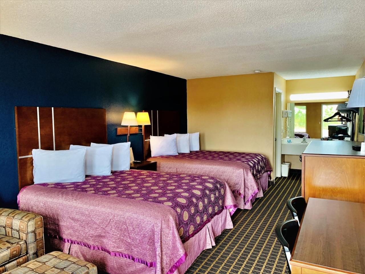 Selmer Star Plus Inn & Suites المظهر الخارجي الصورة