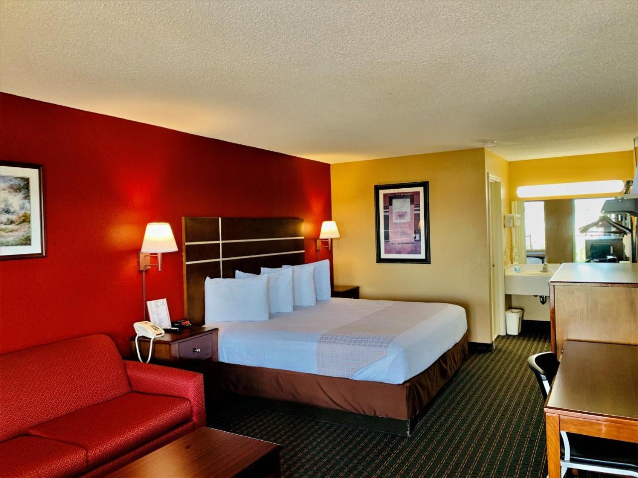 Selmer Star Plus Inn & Suites المظهر الخارجي الصورة
