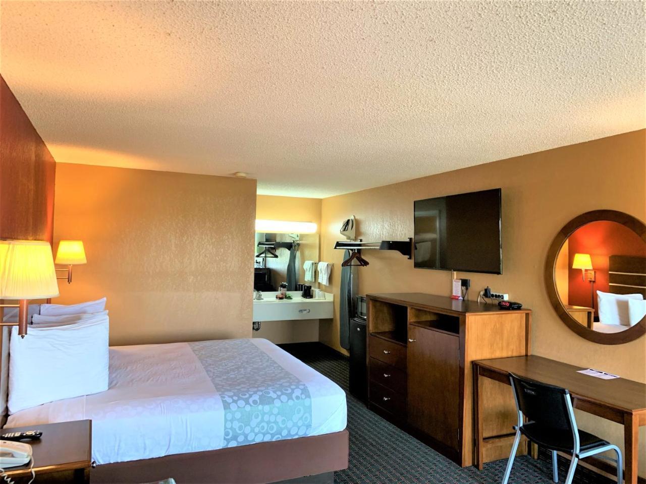 Selmer Star Plus Inn & Suites المظهر الخارجي الصورة